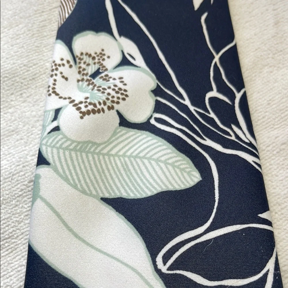 Vintage Floral Patterned Tie